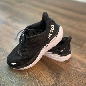 Hoka Clifton 8 Black and White